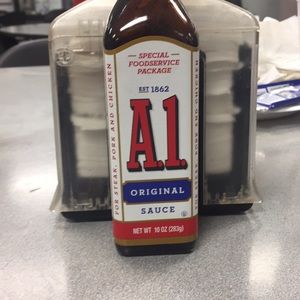 Meet your Posher, Louis